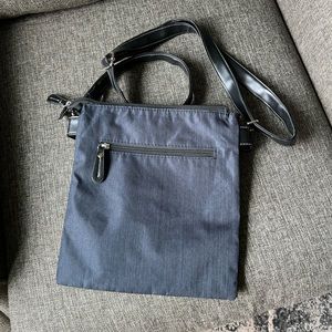 Roots Purse Brand New Blacl